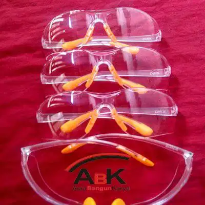 Kacamata Safety atau Kacamata Proyek