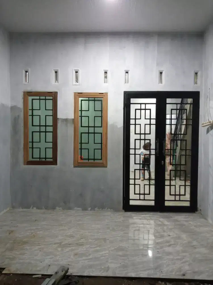 Pintu kipas dan jerjak