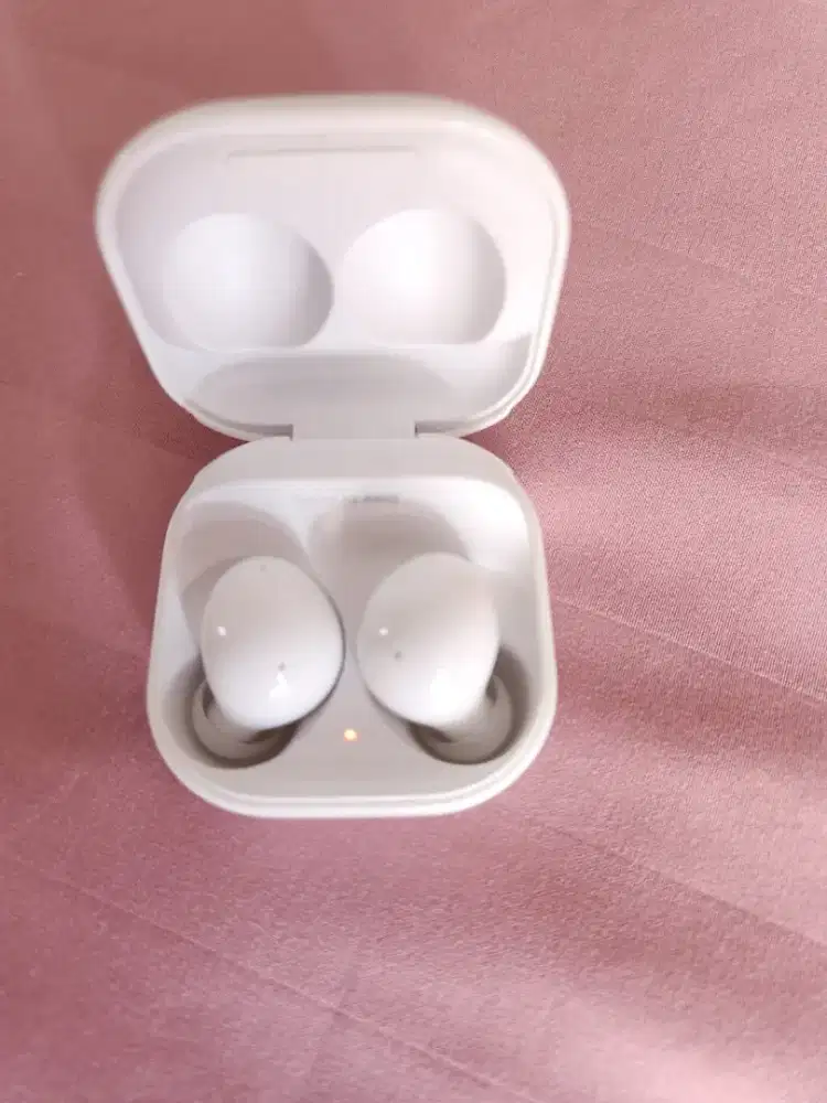 Earbuds 2 di Indonesia - OLX Murah Dengan Harga Terbaik - OLX.co.id