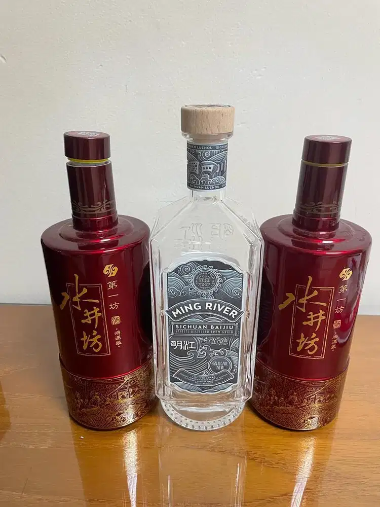 BOTOL BEKAS ARAK SEMBAHYANG