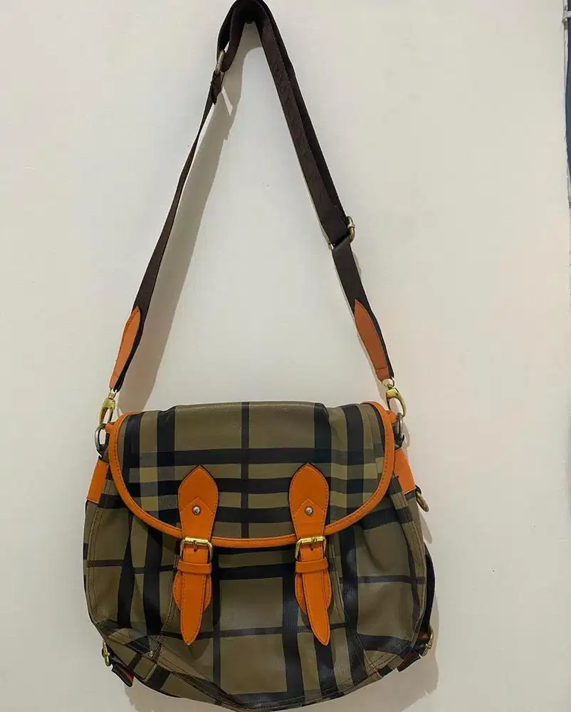 DPT 2 ITEM : TAS SELEMPANG WANITA, TAS SELEMPANG CEWEK