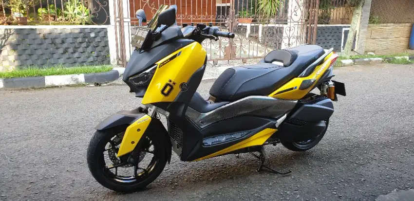 Yamaha Xmax Limited Kuning km 9000 ( SIMPANAN )  Istimewa