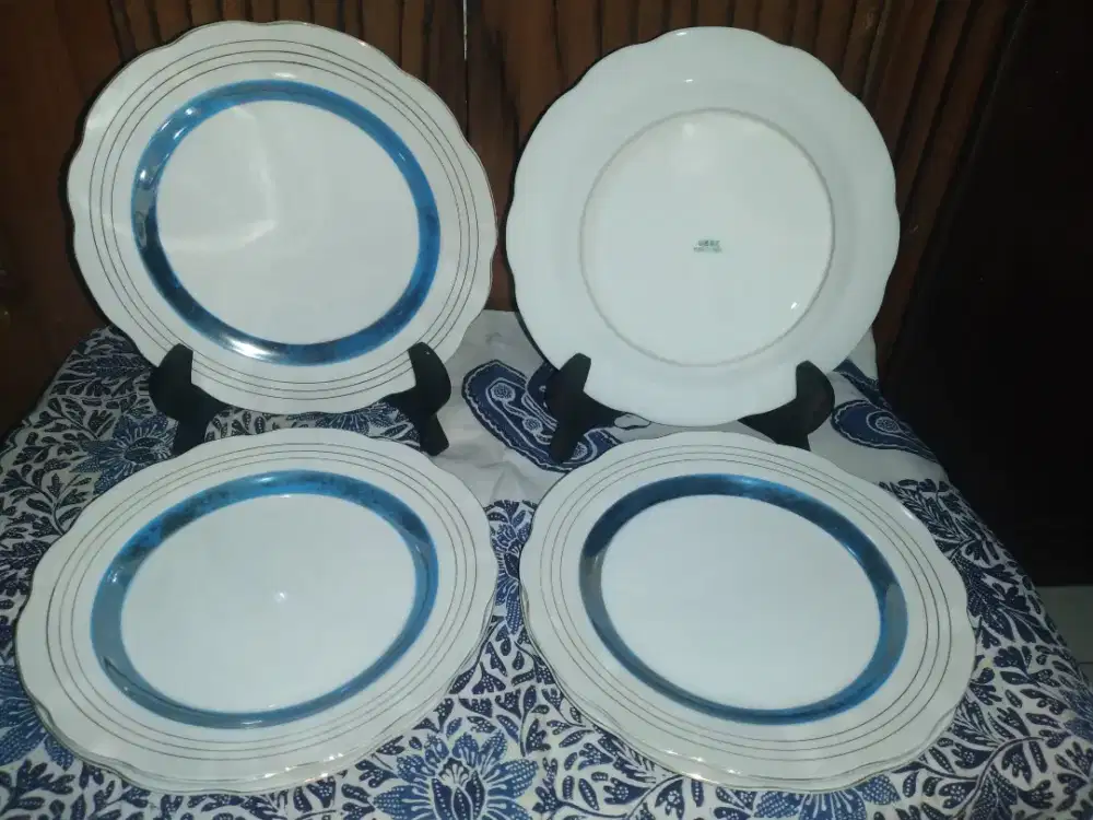 Piring porselen list hologram(6pcs)