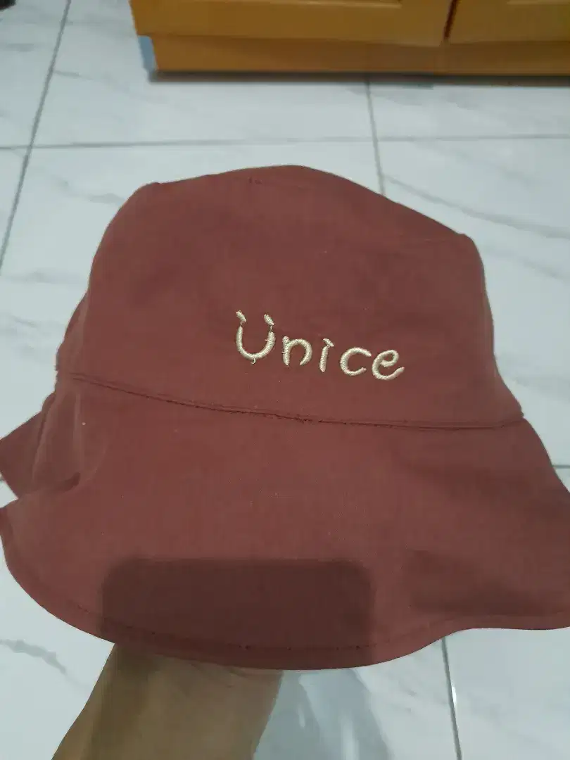 Topi cewek unique