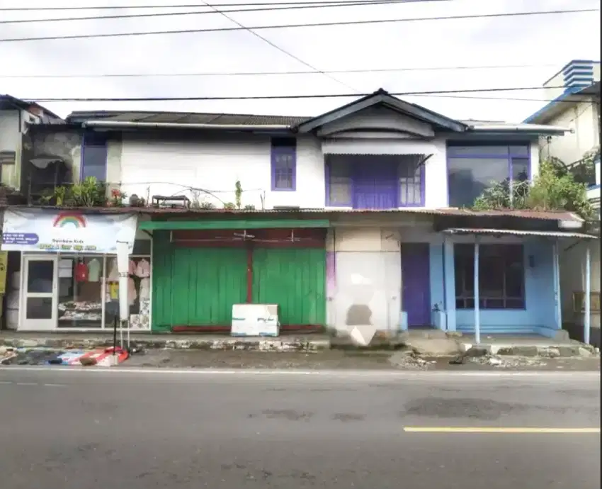 Jual Rumah PINGGIR JALAN KERTEK