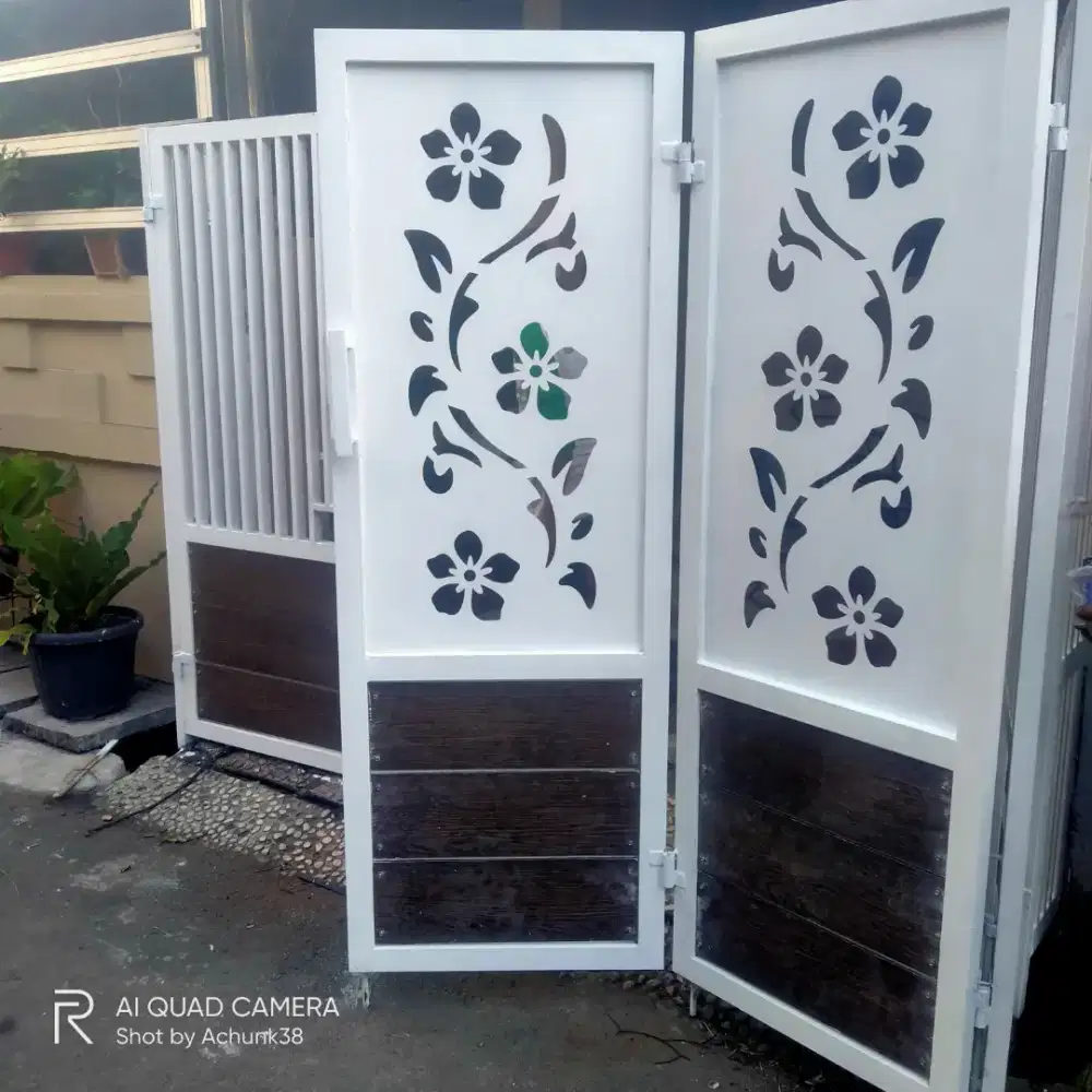 Pagar gerbang plat lasser cutting kombinasi woodplank