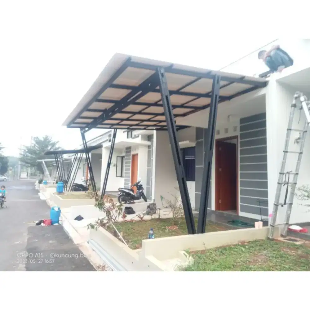 Pemasangan kanopi modern