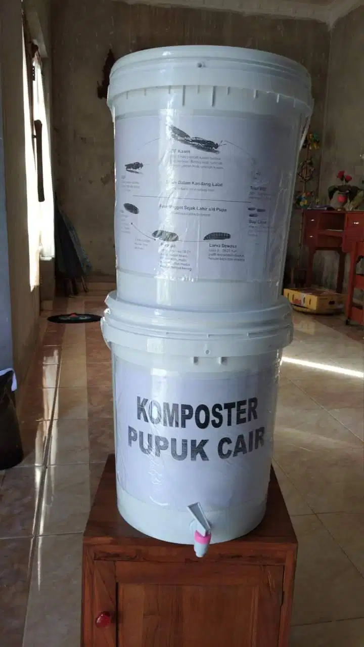 KOMPOSTER EMBER TUMPUK