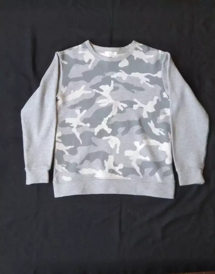 Valentino camoflage sweater