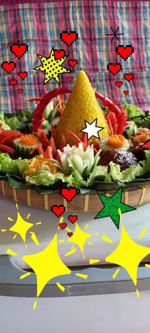 Tumpeng  kuning nan lezat