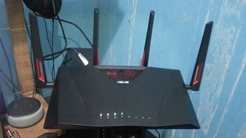 Asus RT-AC88U AC3100 Dual-band Gigabit Router.
