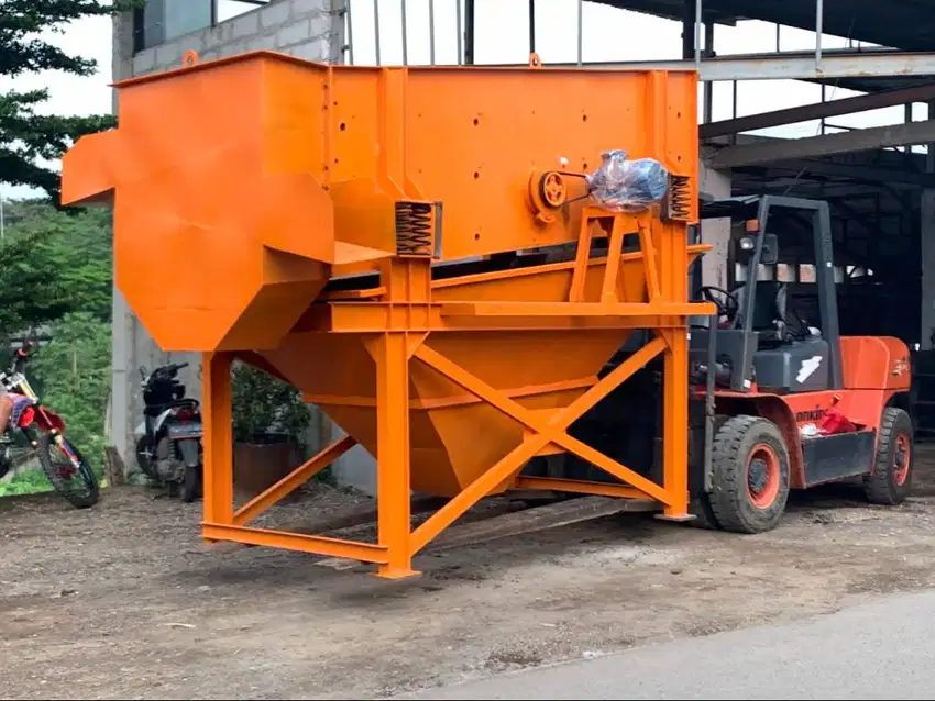 Vibrating Screen / Ayakan Pasir Stone Crusher Plant