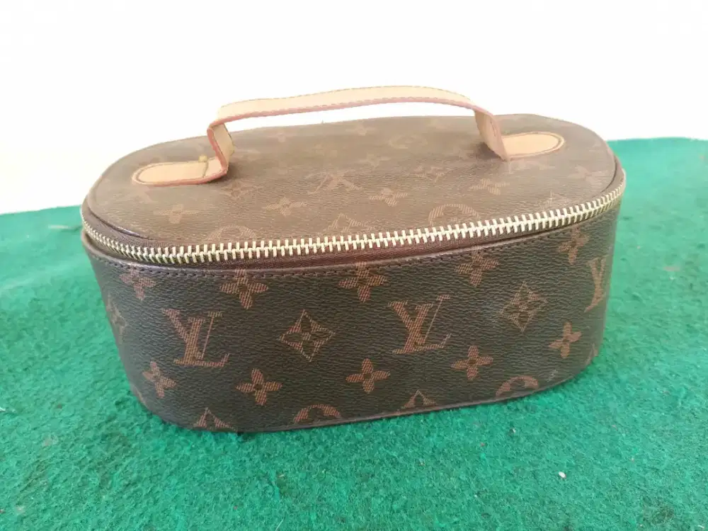 Tas Make Up Louis Vuitton Fashion Wanita 909315007