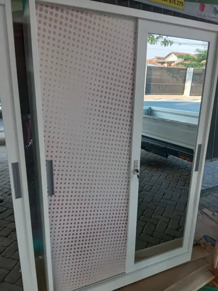 Lemari Besi 2pintu Sliding/Geser Anti Rayap Anti jamur