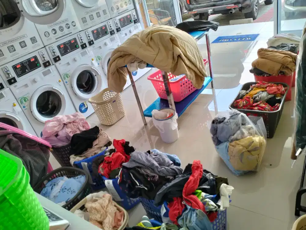 STAFF LAUNDRY PENGALAMAN
