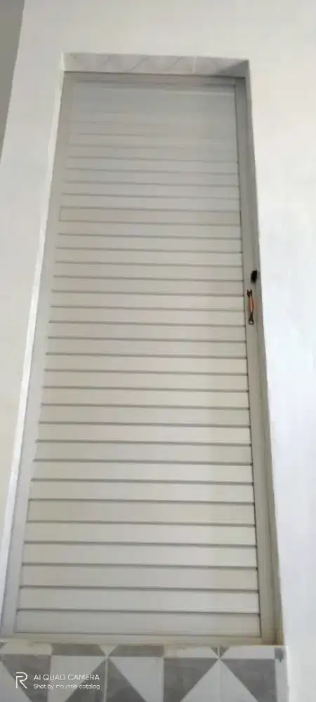 Pintu toilet Aluminium siap pasang