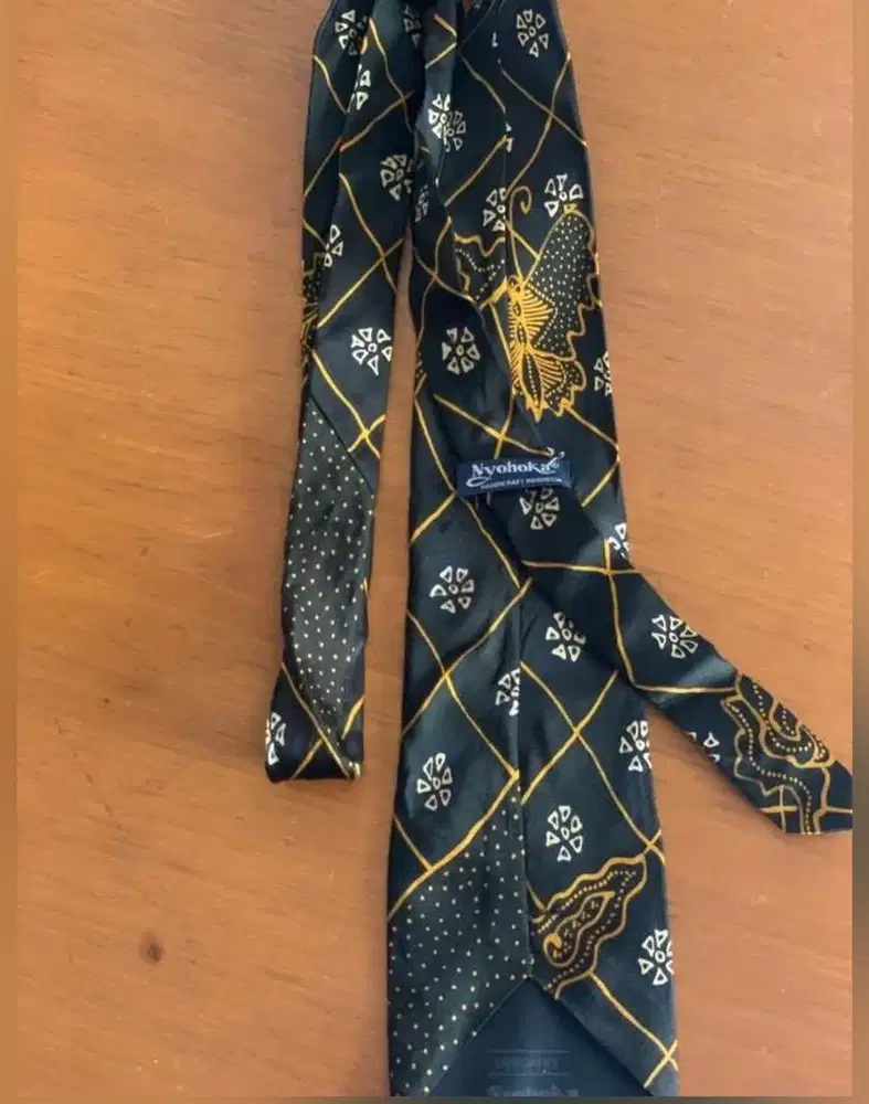 Nyohoka tie original