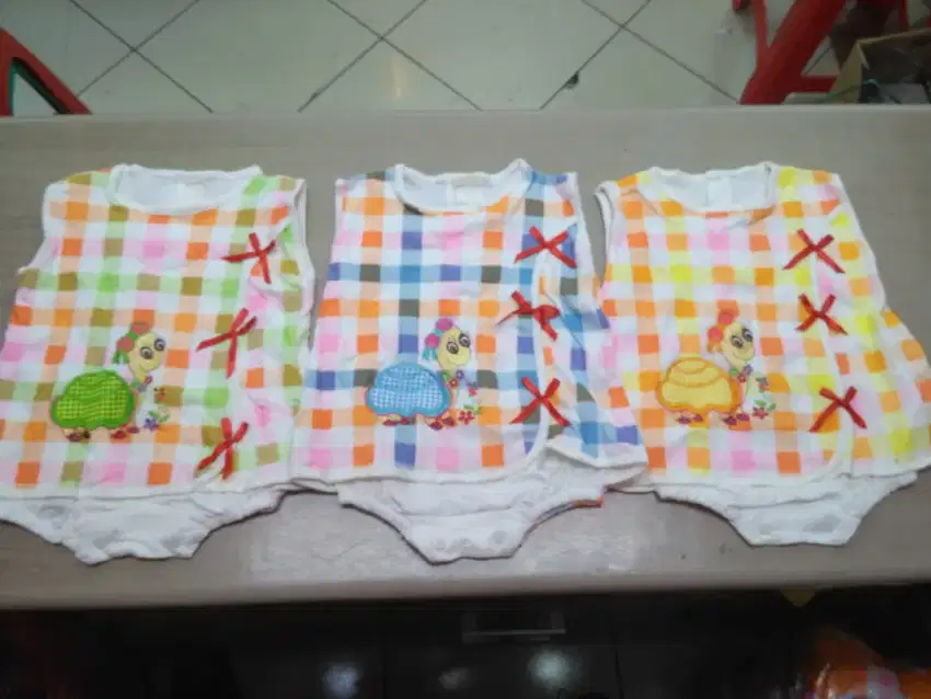 Baju bayi jumper untuk umur 0-6 bln bahan kaos katun doubleknit