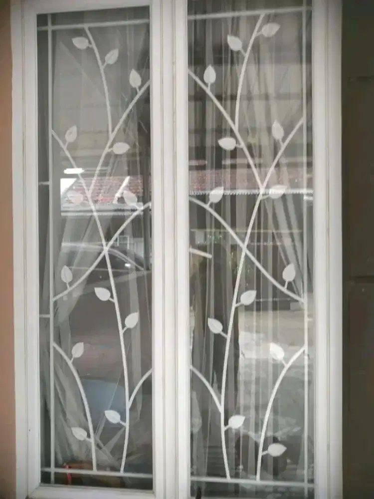 Tralis jendela Minimalis