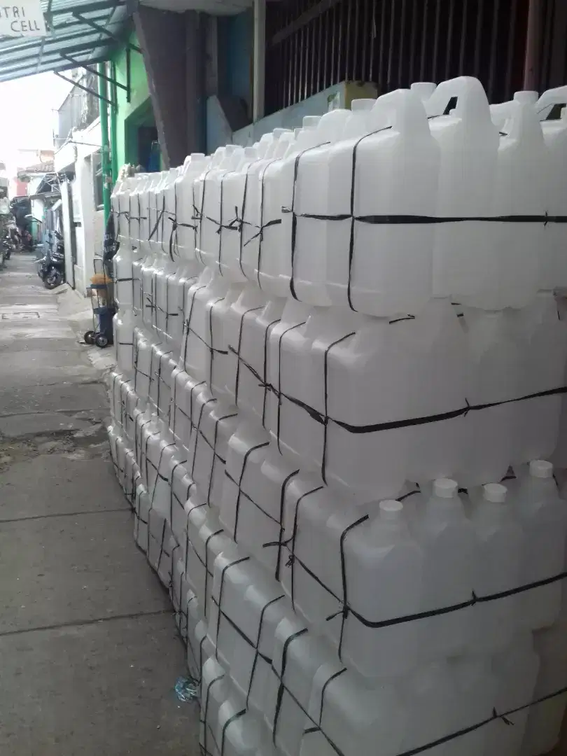 Jerigen 5 liter warna putih