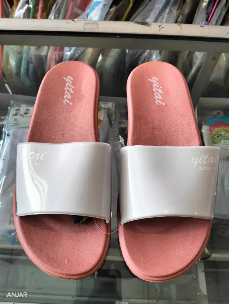 Sandal wanita Yitai 620B