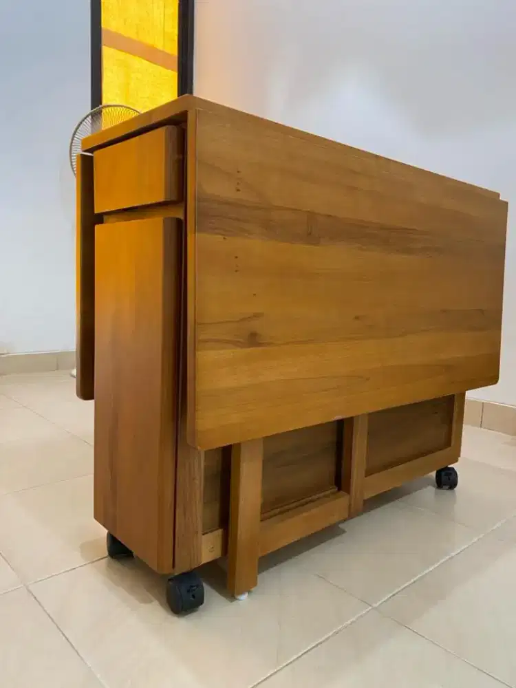 Meja Makan Lipat Kayu Bayur Solid