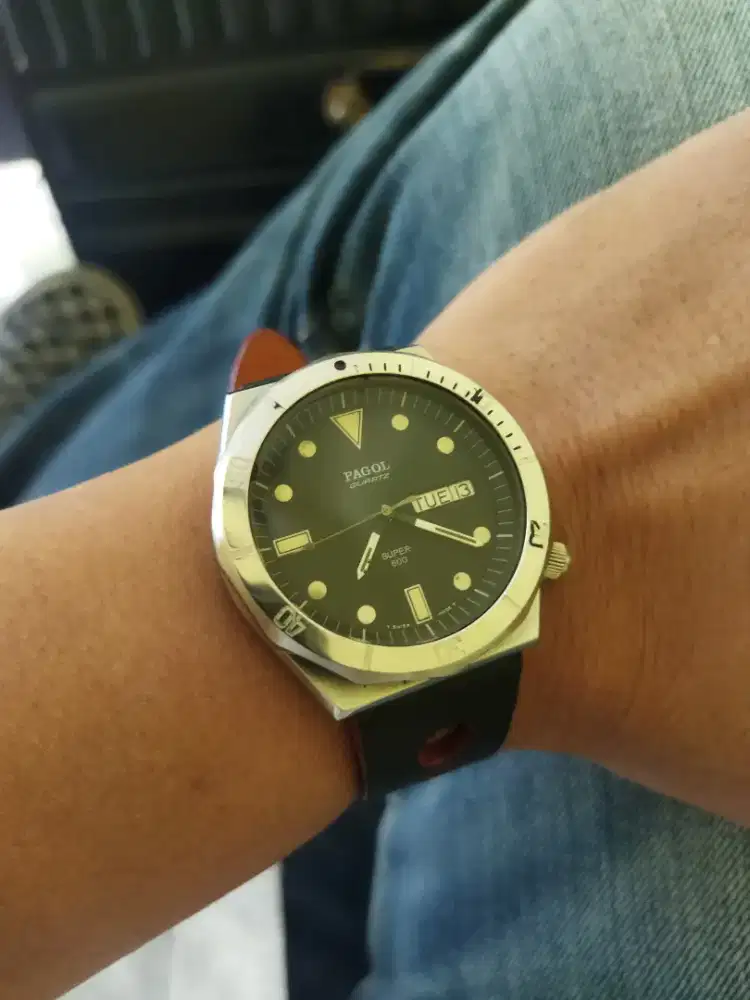 Jam tangan pagol