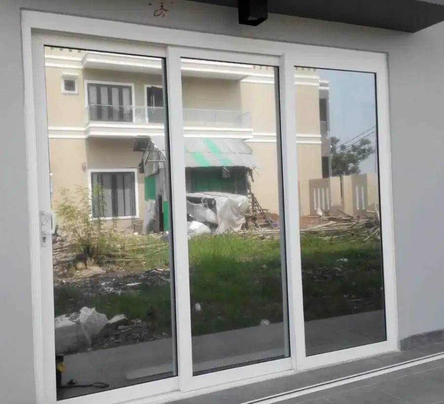 Pintu sliding upvc Hitam