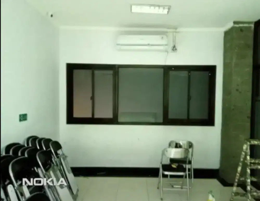 Cukup dengan stiker sanblas pengganti kaca tempered sedia kaca film