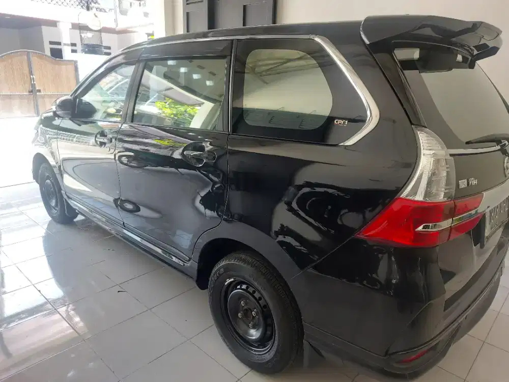 teknisi kaca film mobil sedia berbagai merk harga terjangkau