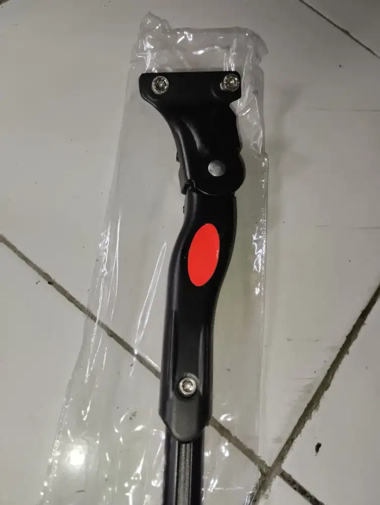 Standar samping plat alloy sepeda adjustable