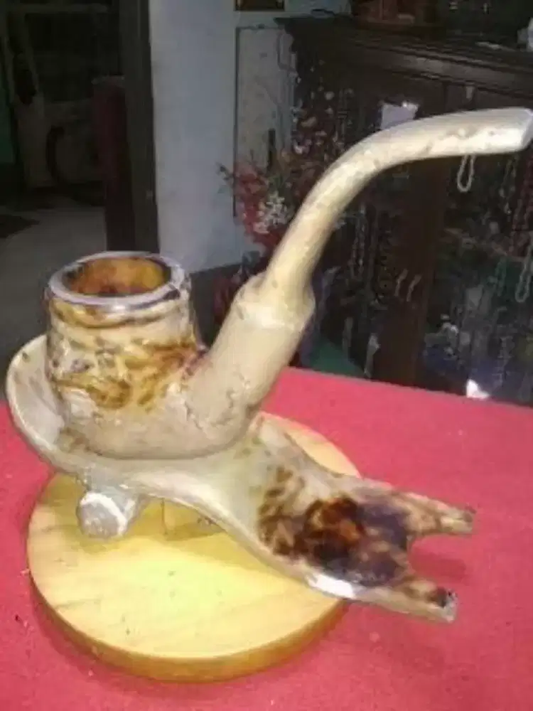 Cangklong raksasa batu onix