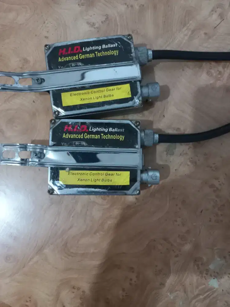 Ballast lampu H,I.D. merk Advanced