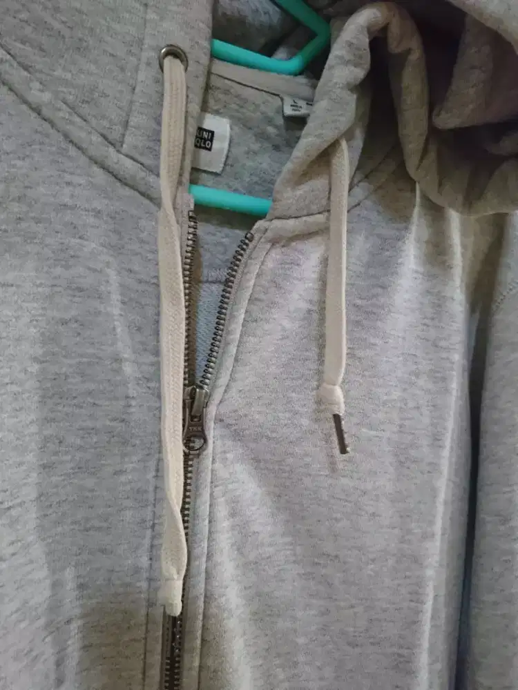 Uniqlo Hoodie zipper Original