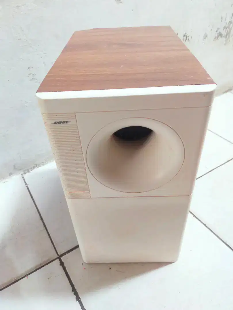 Subwoofer pasif BOSE Free space 3 , putih.