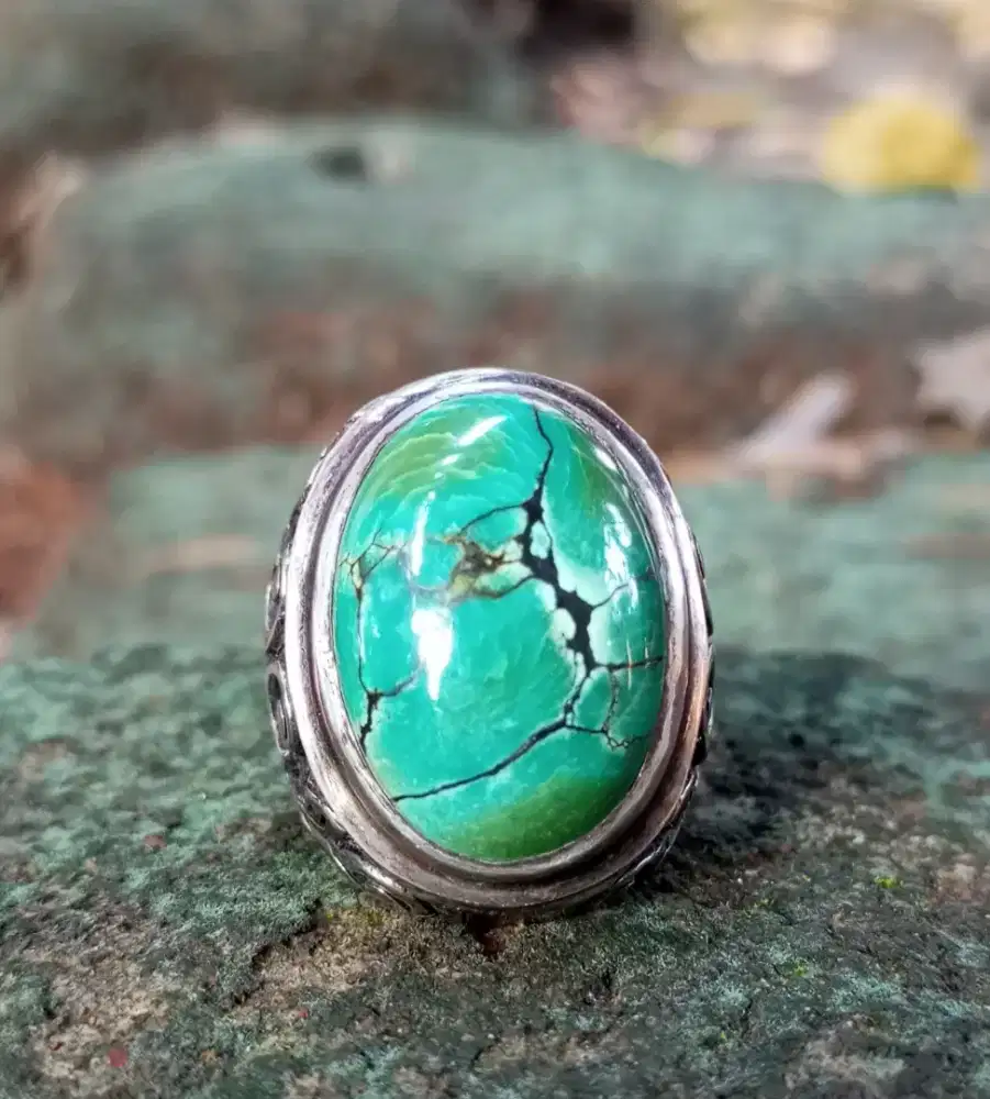 Cincin Batu Pirus Hubei / Xinjiang