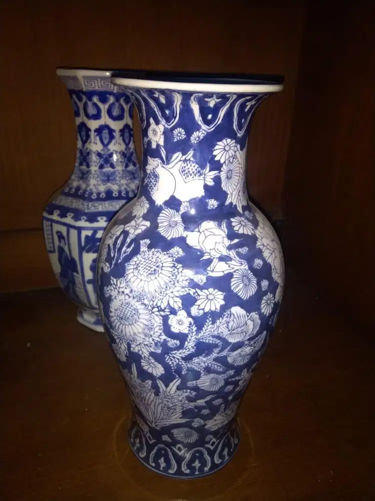 Guci sepasang antik made by china