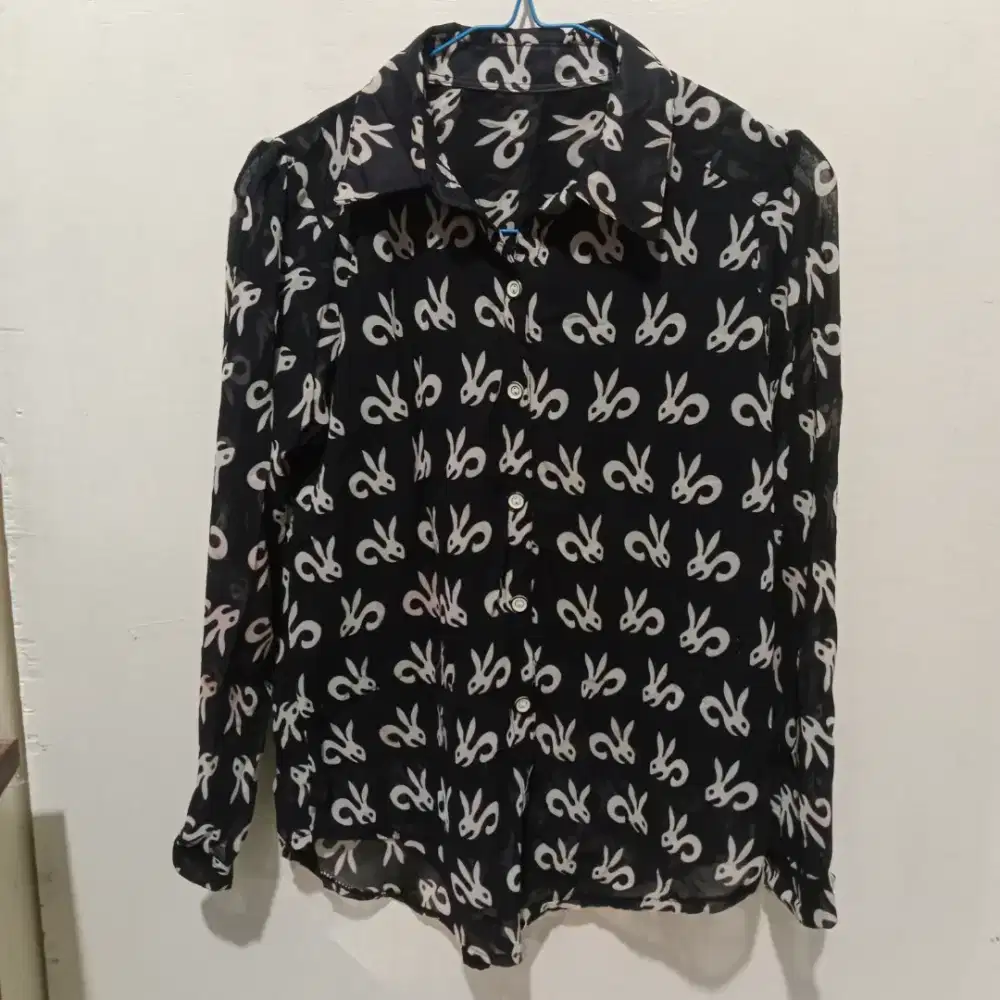 Kemeja Wanita Hitam Lengan Panjang