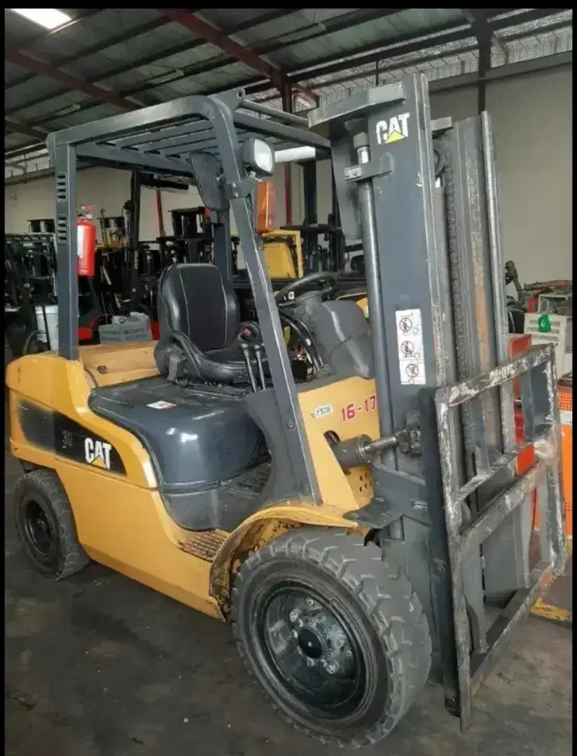 Jual Forklift Bekas 2.5 Ton Toyota, TCM, Caterpilar , Mitsubishi