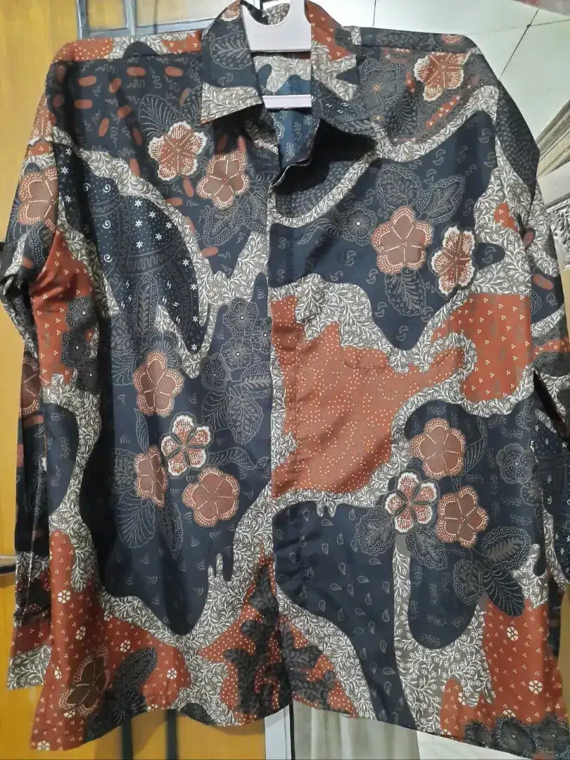 Kemeja Batik Lengan Panjang