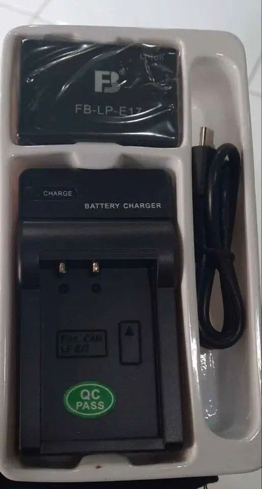 Baterai Canon LP-E17 Batre Kamera LPE17 Charger