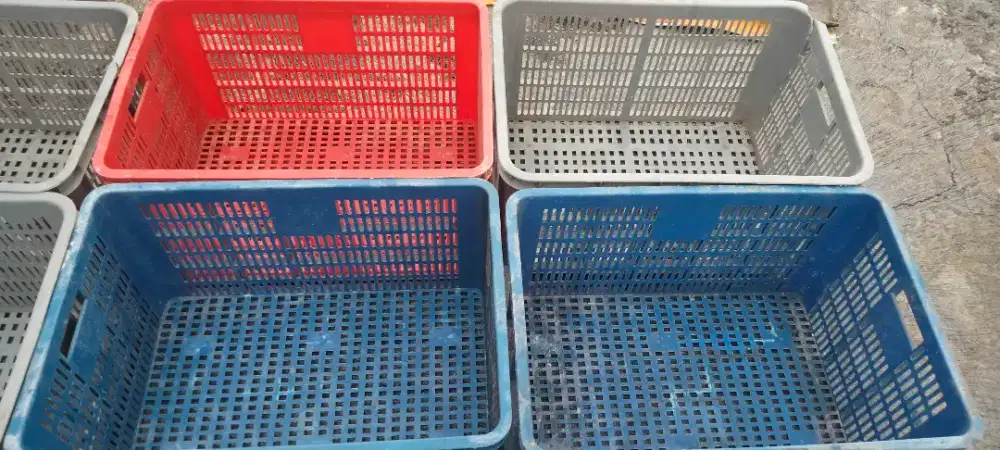 Kontainer keranjang bolong, box container industri