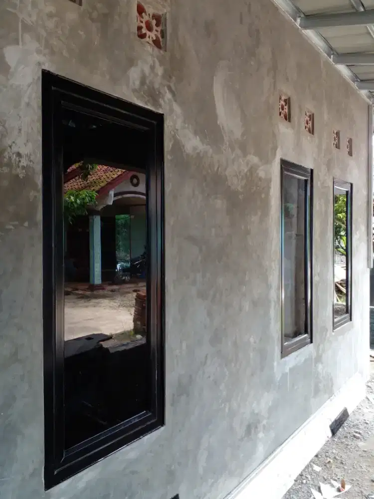 Kusen pintu dan jendela aluminium