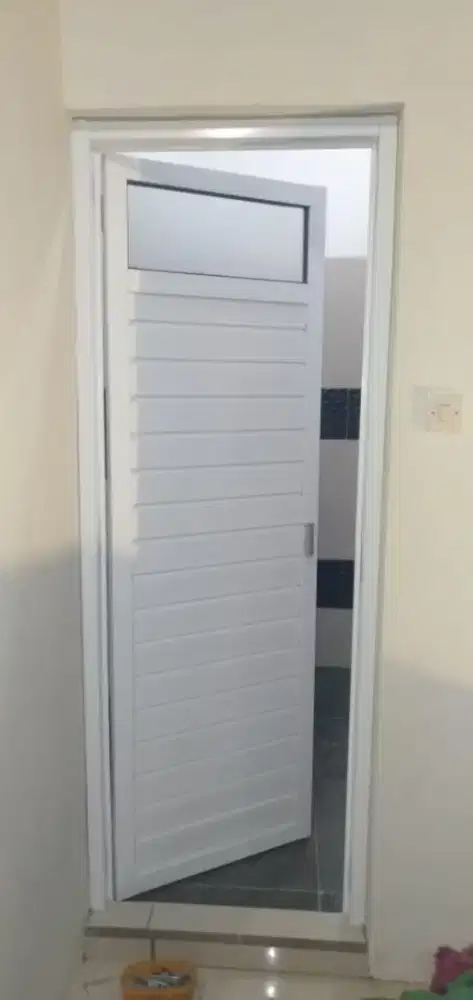 PINTU KAMAR MANDI ALMUNIUM