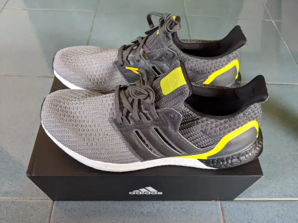 Sepatu Pria Adidas Running Ultraboost Abu2 G54003 Size 10 Original