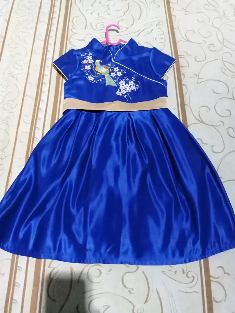 Dress pesta anak