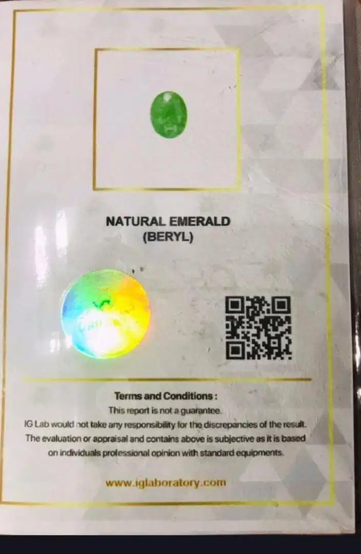 Batu  Zamrud Emerald