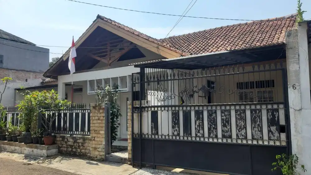 Rumah Dijual di kawasan Asri Komplek Departemen Pertanian Pasar Minggu
