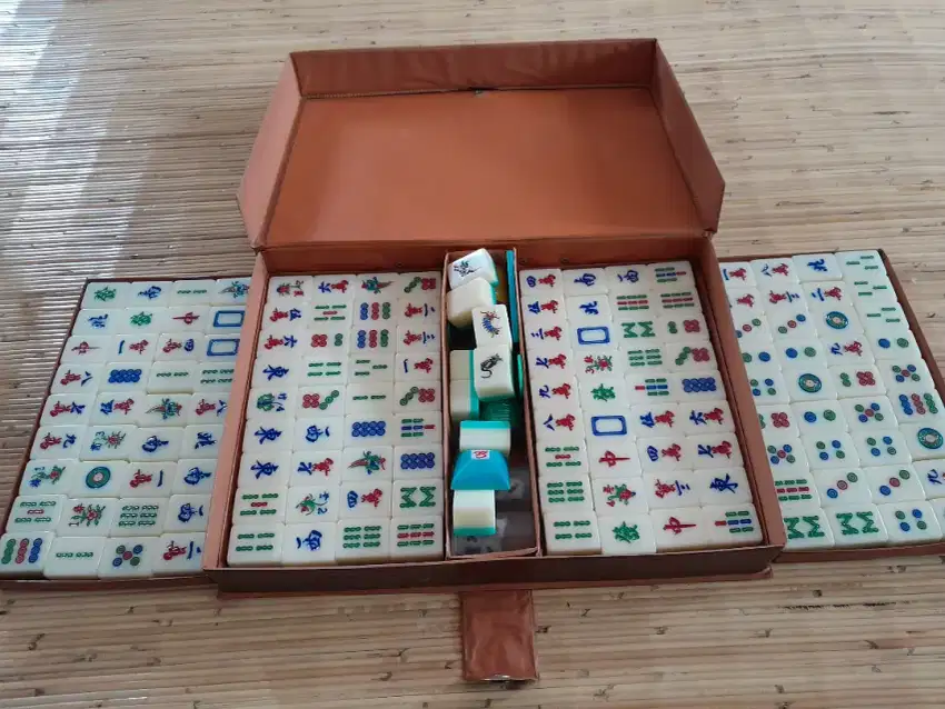 Dijual Seperangkat Permainan Mahjong