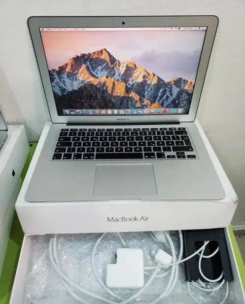 MACBOOK AIR 2017